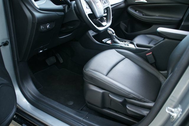 Used 2024 Buick Encore GX Sport Touring FWD image 15