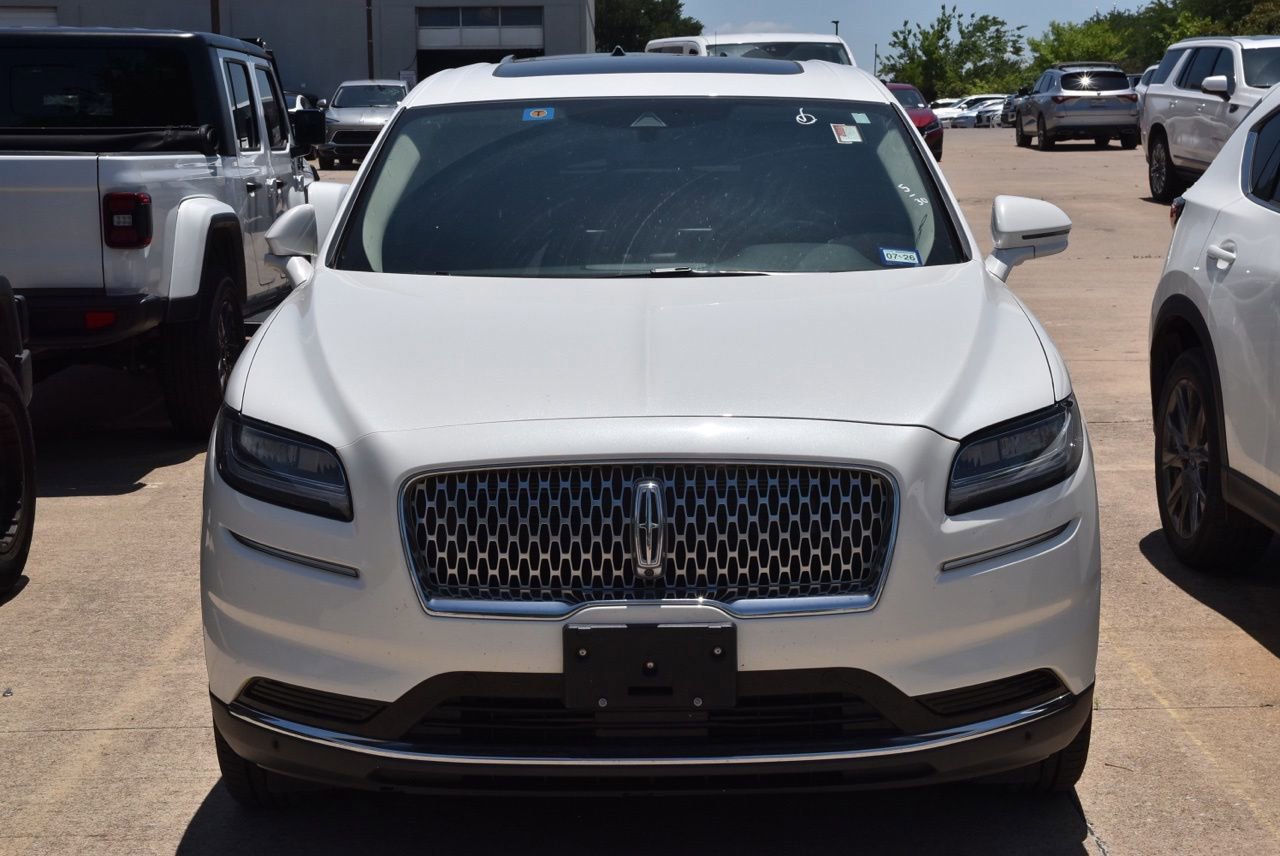 Used 2023 Lincoln Nautilus Reserve w/ Equipment Group 201A AWD/4WD image 3