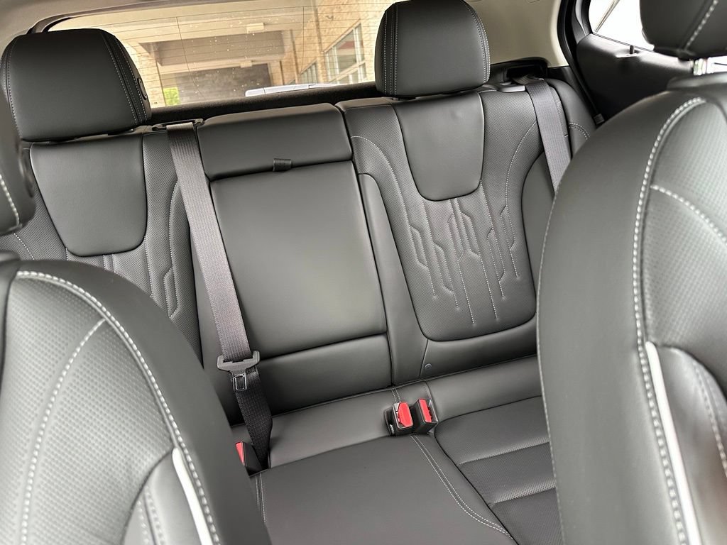 Used 2024 Buick Encore GX Avenir w/ Avenir Convenience Package AWD/4WD image 19