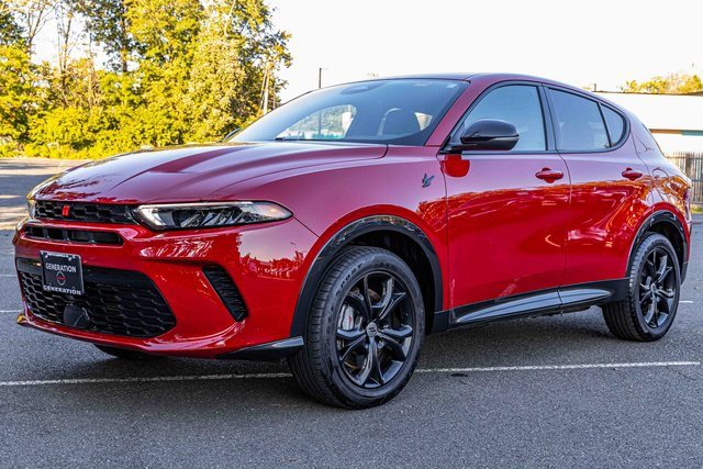 Used 2024 Dodge Hornet R/T w/ R/T Blacktop Package image 3