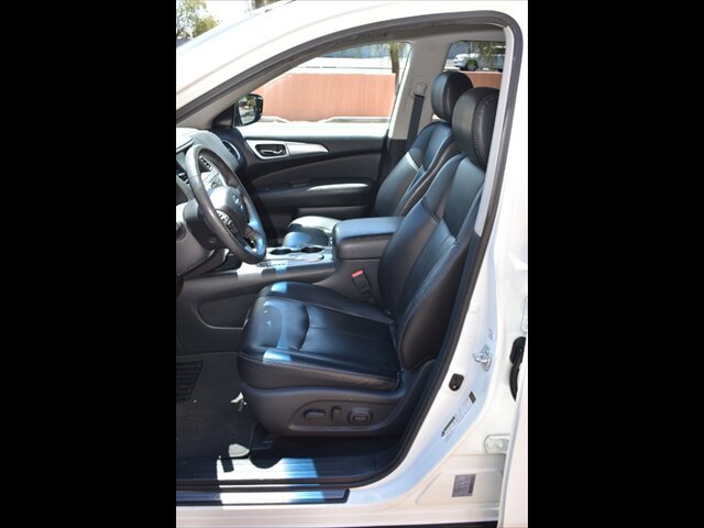 Used 2017 Nissan Pathfinder SL FWD image 17