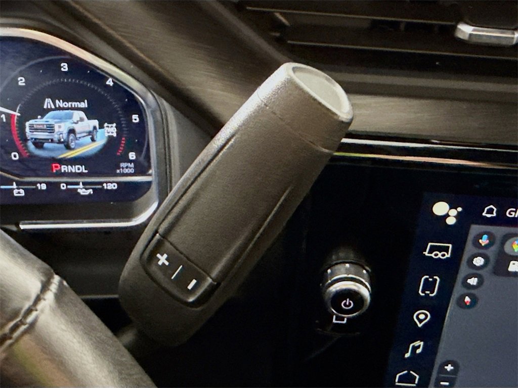 Used 2024 GMC Sierra 2500 AT4X image 10