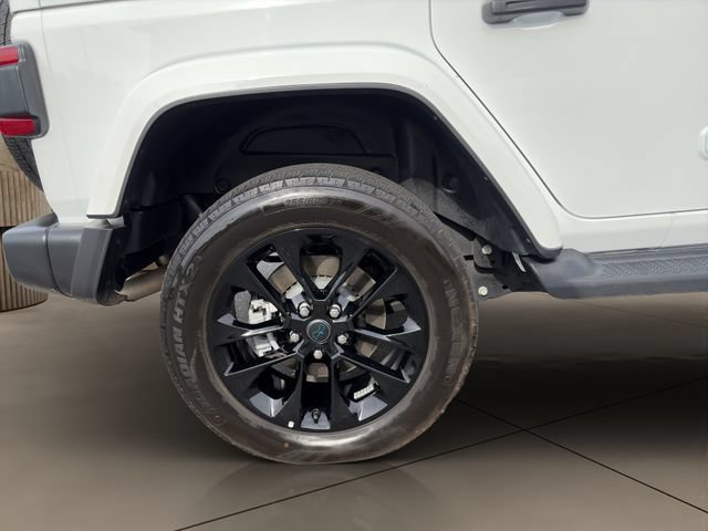 Used 2024 Jeep Wrangler Unlimited Sahara AWD/4WD image 20