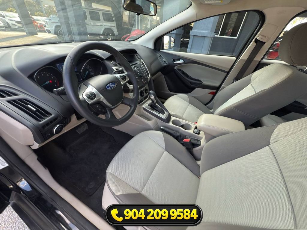 Used 2014 Ford Focus SE FWD image 22