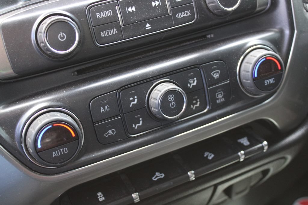 Used 2019 Chevrolet Silverado 2500 LT AWD/4WD image 13