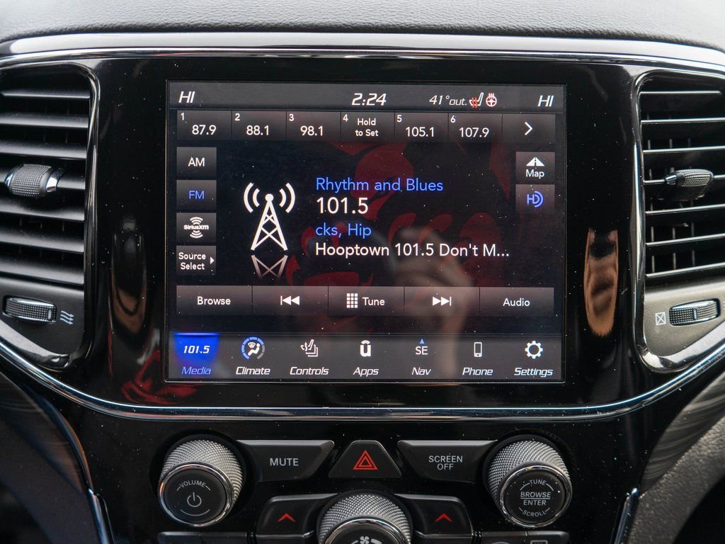 Used 2020 Jeep Grand Cherokee Laredo w/ Quick Order Package 2BN North image 21