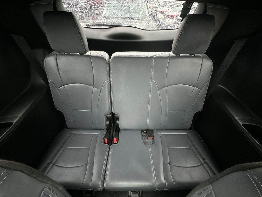 Used 2023 Buick Enclave Essence w/ Experience Buick Package image 23