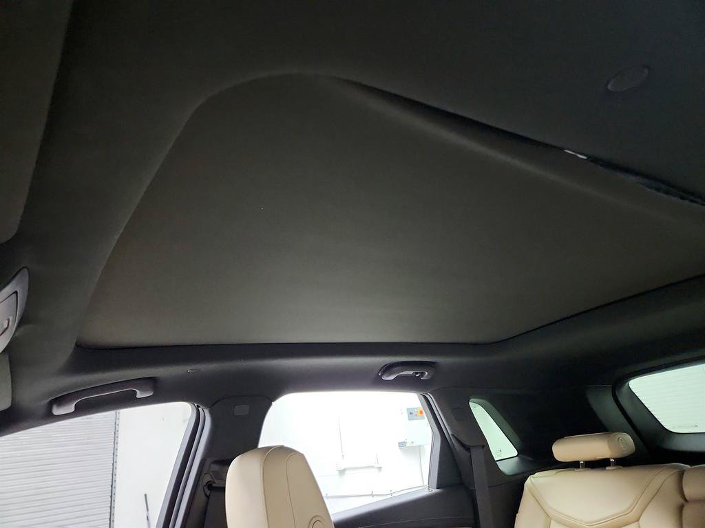 Used 2017 Cadillac XT5 Luxury w/ Driver Awareness Package FWD image 14