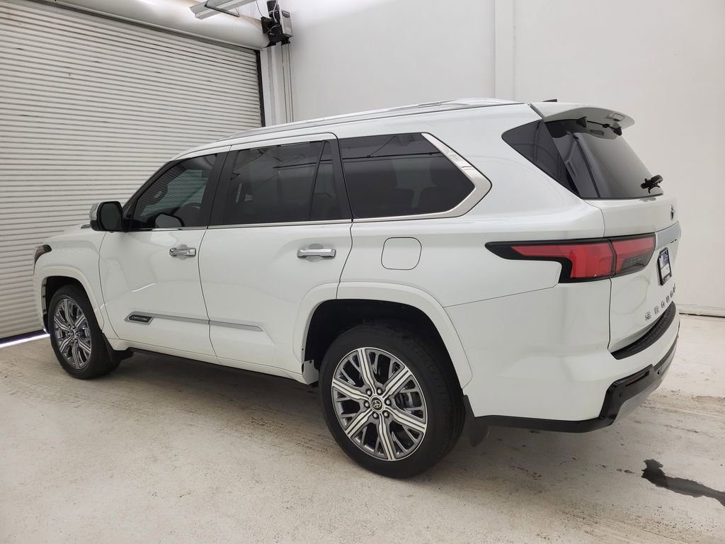 Used 2024 Toyota Sequoia Capstone image 30
