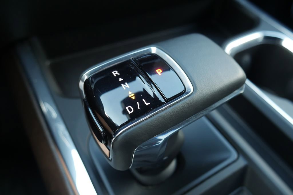 Used 2024 Chevrolet Silverado 1500 High Country w/ Technology Package AWD/4WD image 20