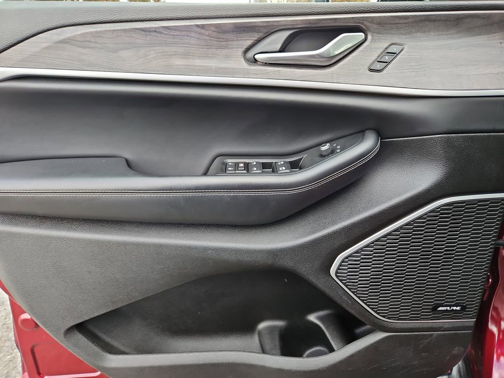 Used 2024 Jeep Grand Cherokee Limited 4xe image 28