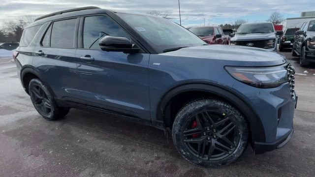 New 2026 Ford Explorer ST-Line w/ ST-Line Street Pack image 8