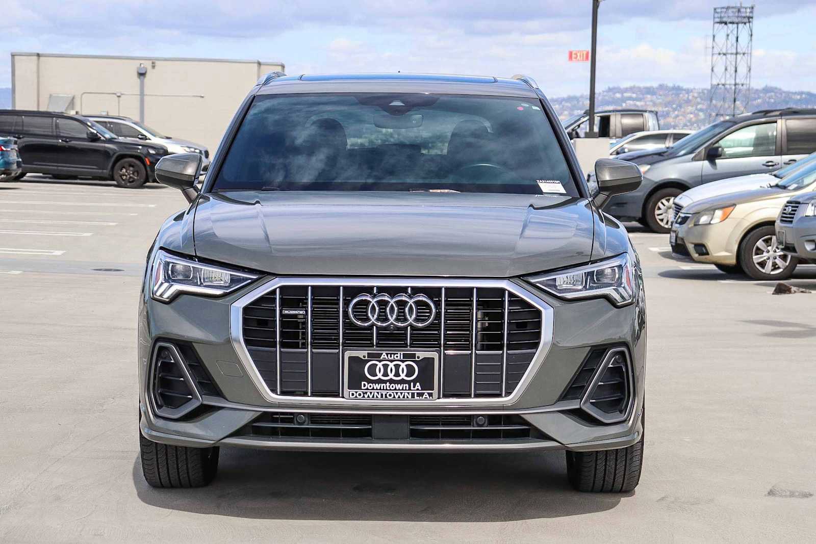 Used 2023 Audi Q3 2.0T Premium Plus w/ Premium Plus Package AWD/4WD image 2