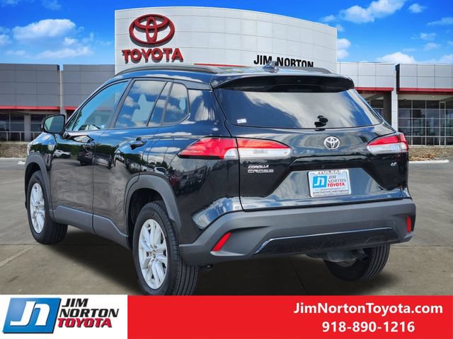 Used 2024 Toyota Corolla Cross LE FWD image 7