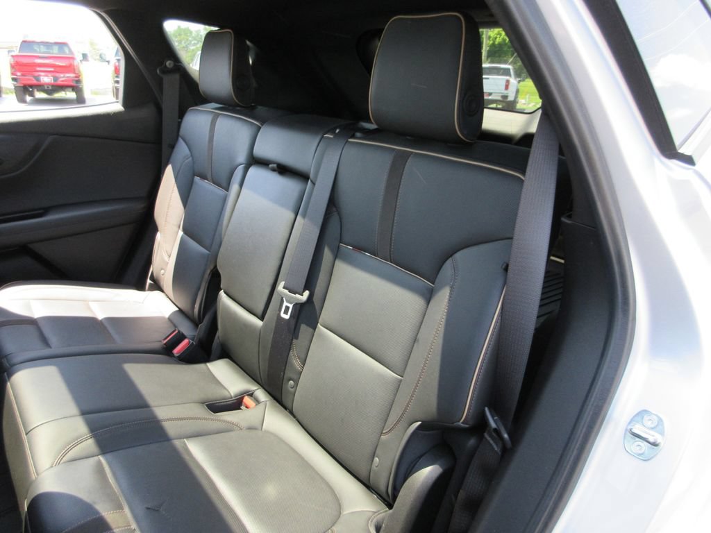 Certified 2020 Chevrolet Blazer Premier w/ Driver Confidence II Package FWD image 23