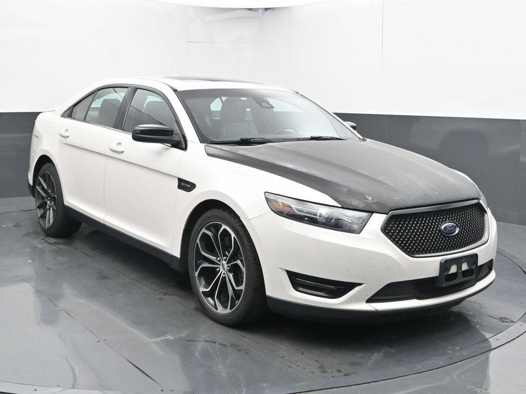Used 2017 Ford Taurus SHO AWD/4WD image 3