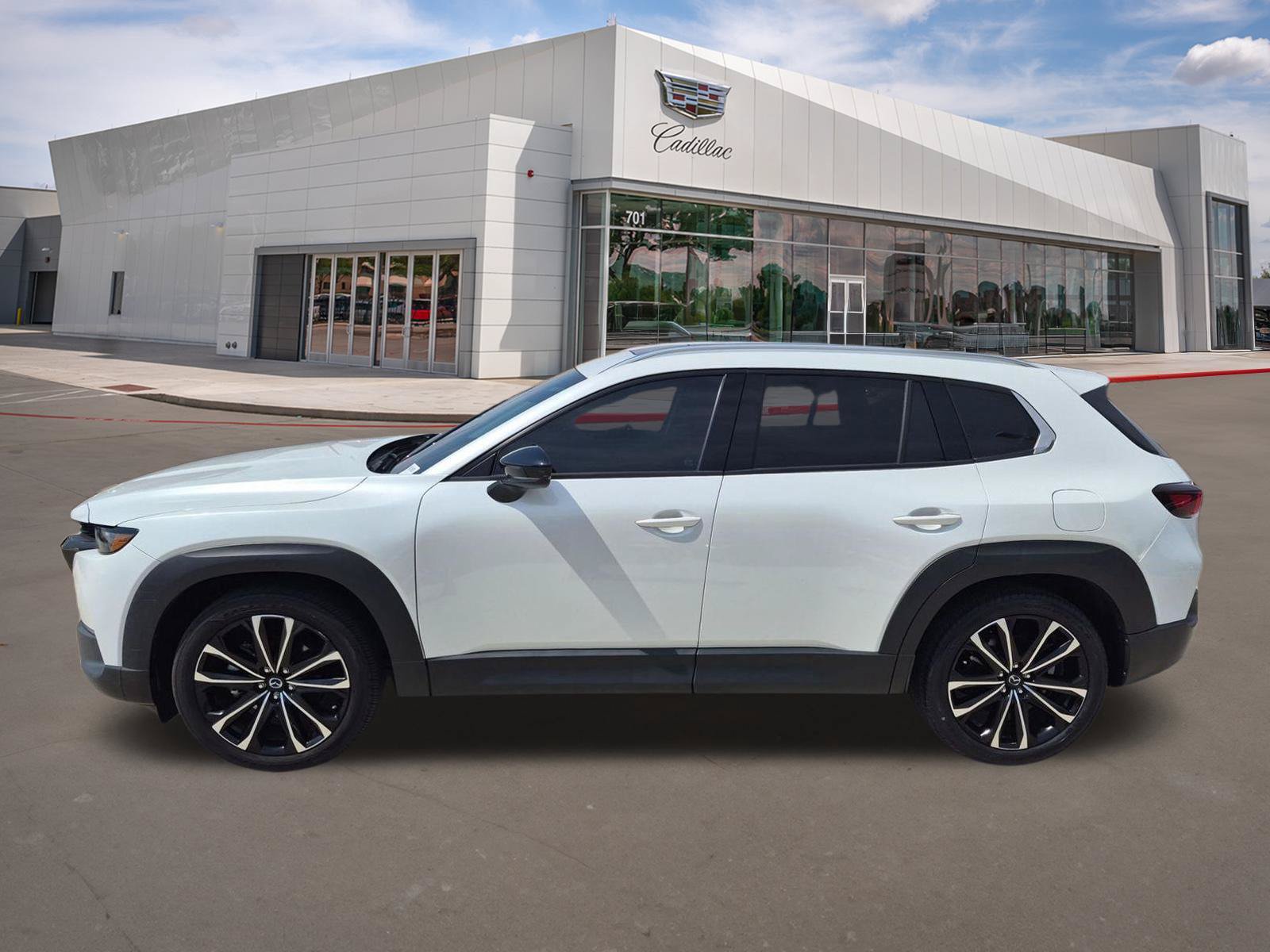 Used 2025 MAZDA CX-50 AWD 2.5 Turbo w/ Premium Pkg image 3