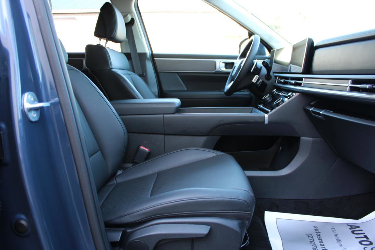 Used 2025 Hyundai Santa Fe SEL image 43