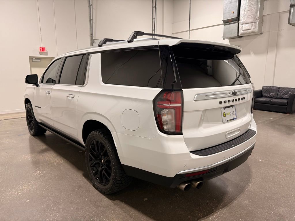 Used 2023 Chevrolet Suburban High Country image 7