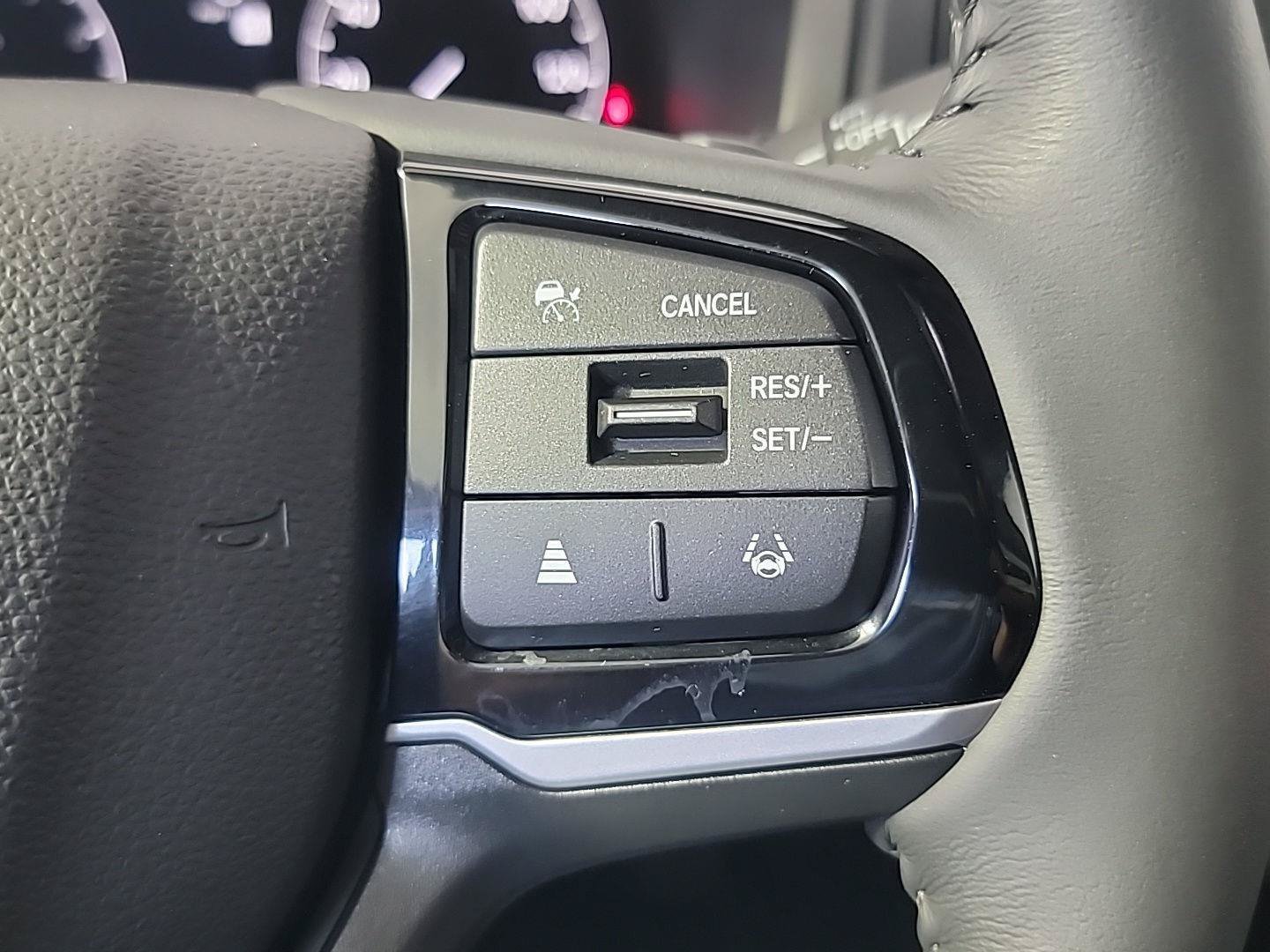 Certified 2025 Honda Odyssey EX-L image 28