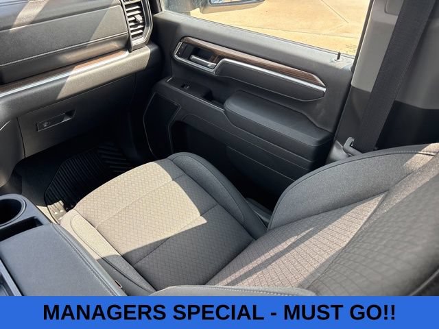 Used 2025 Chevrolet Silverado 2500 LT w/ Convenience Package AWD/4WD image 17