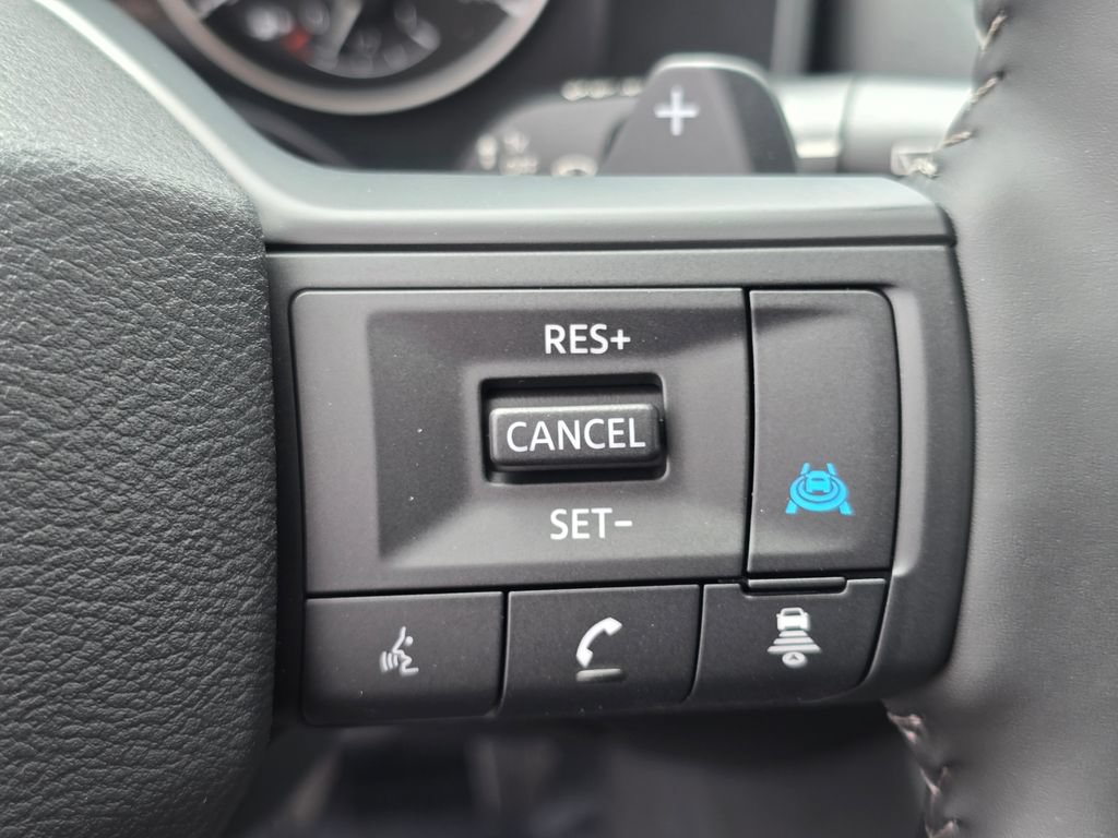 Used 2026 Nissan Rogue Dark Armor AWD/4WD image 23