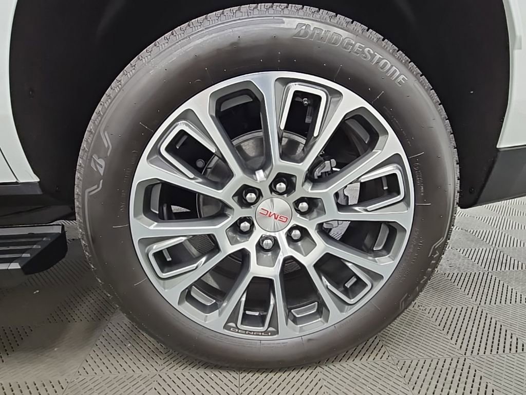 New 2026 GMC Yukon Denali w/ Sun & Power Step Package AWD/4WD image 48