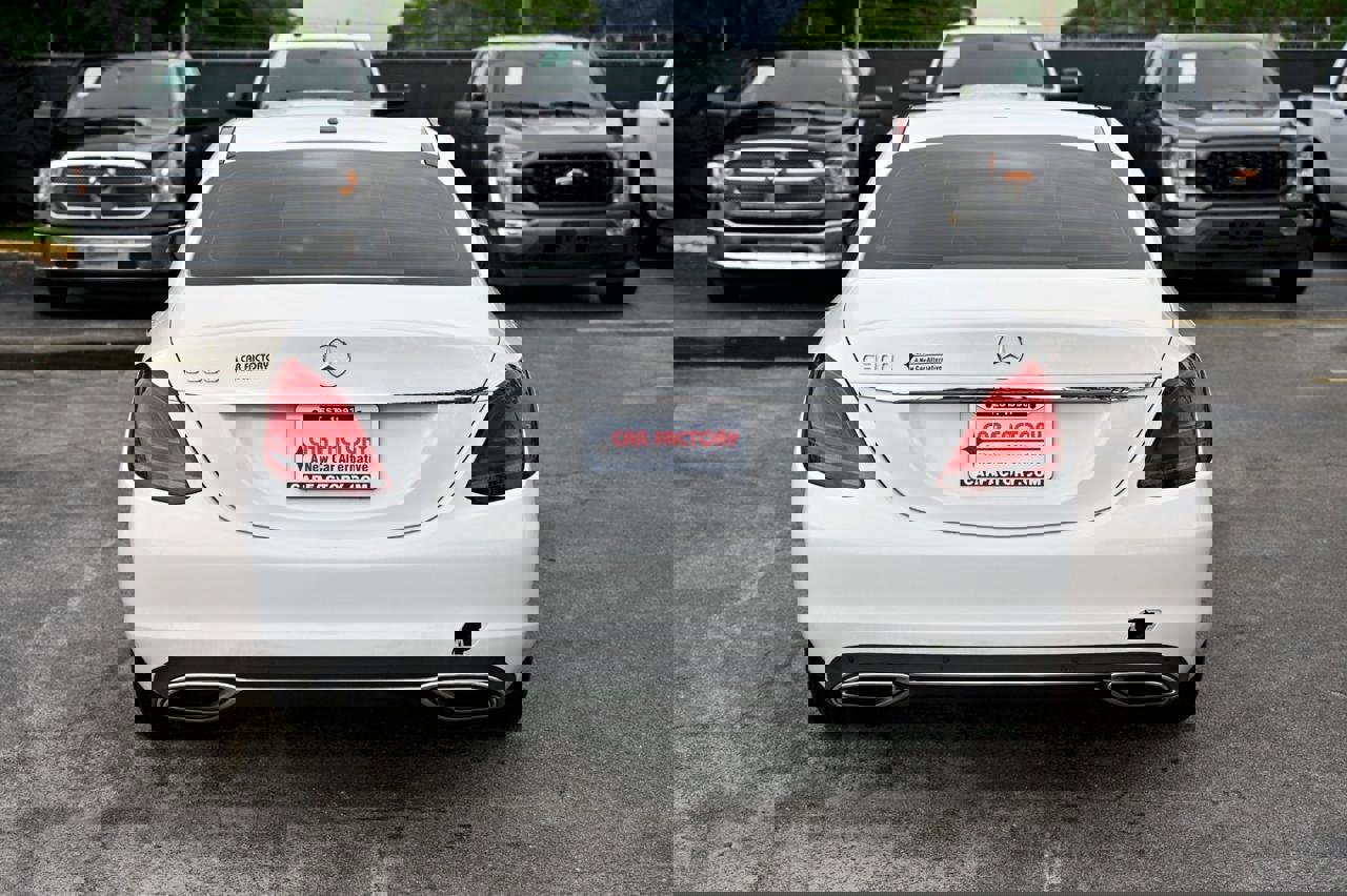 Used 2021 Mercedes-Benz C 300 Sedan image 5