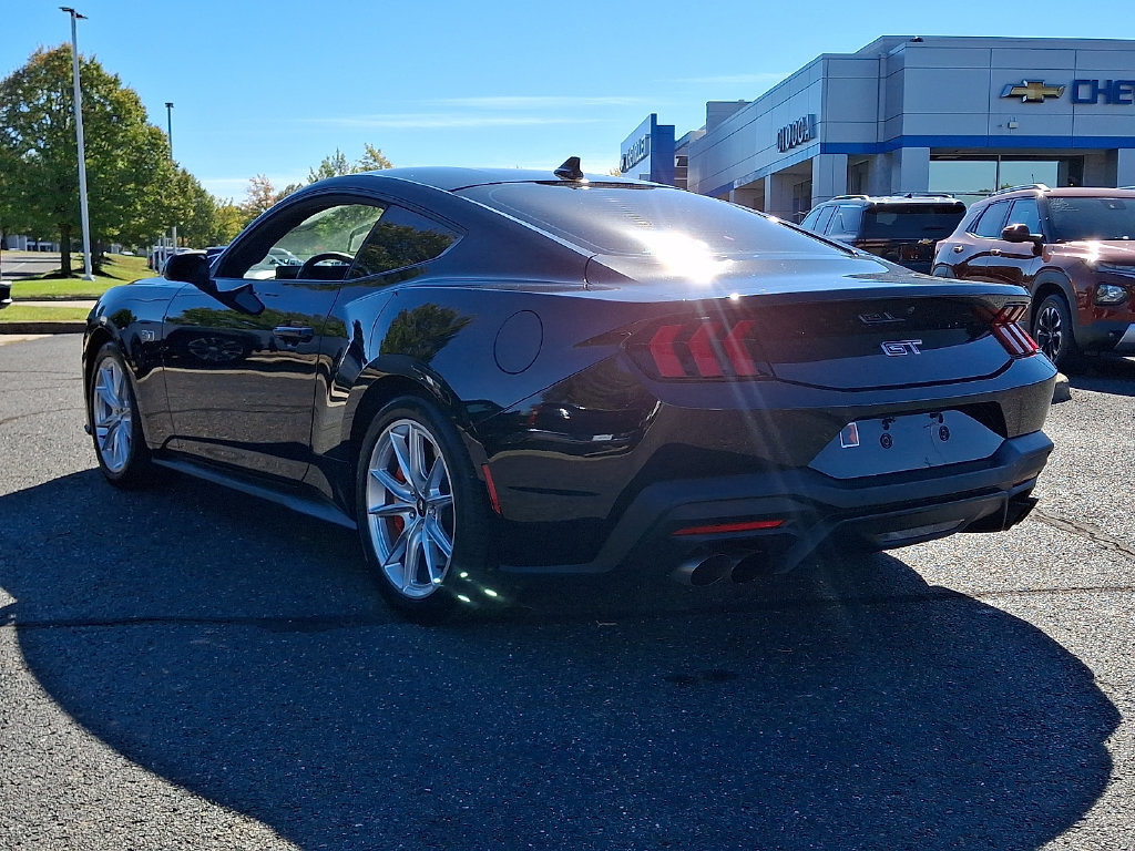 Used 2025 Ford Mustang GT Premium RWD image 7