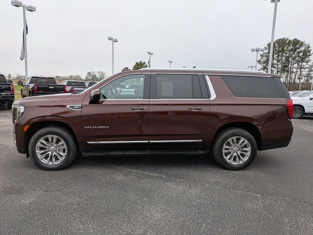 Used 2022 GMC Yukon XL SLT AWD/4WD image 10