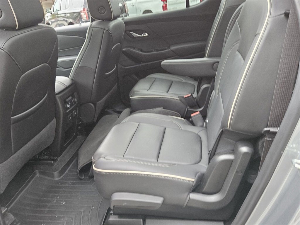 Certified 2023 Chevrolet Traverse Premier image 5