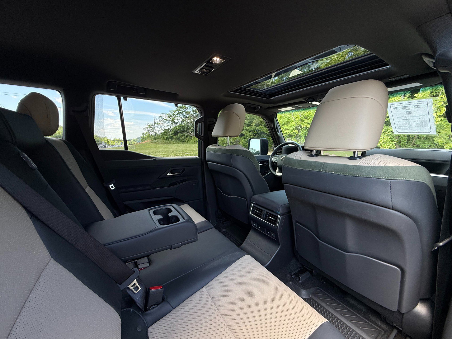 Used 2024 Lexus GX 550 AWD/4WD image 24