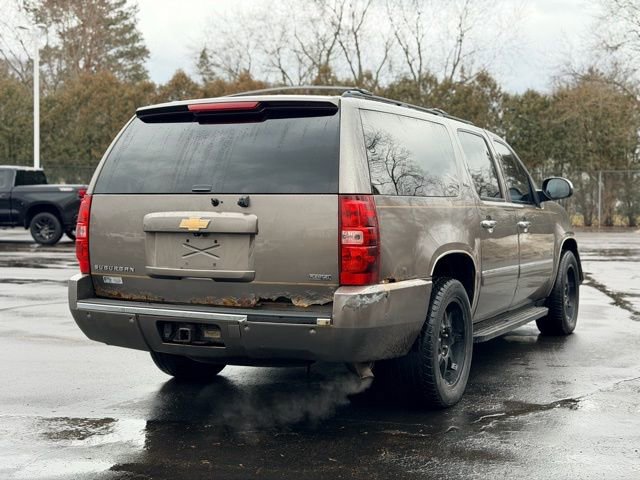 Used 2011 Chevrolet Suburban LTZ image 3
