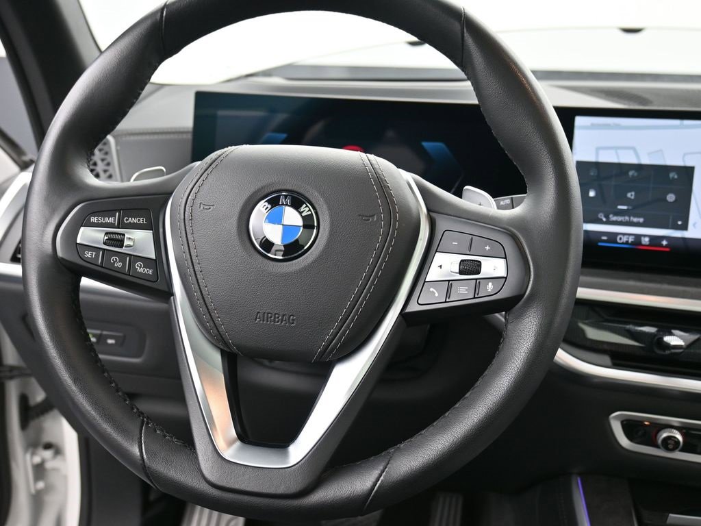 Used 2025 BMW X5 xDrive40i image 12