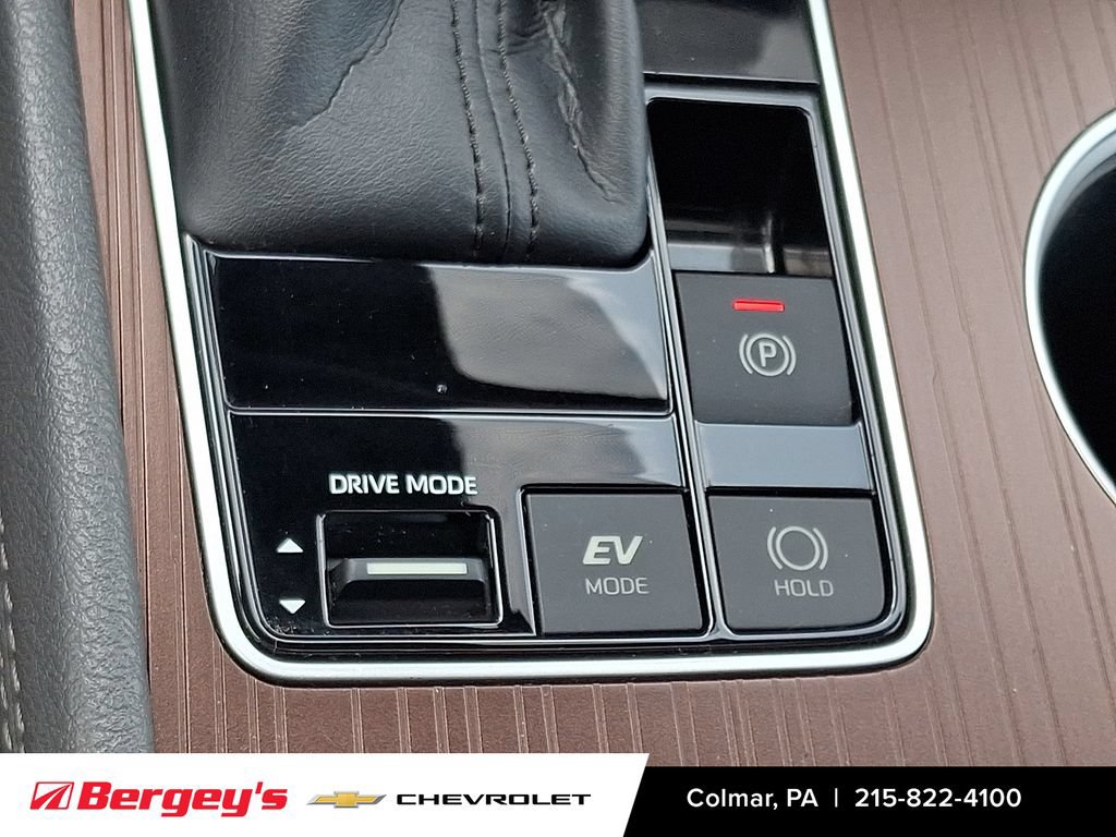 Used 2023 Toyota Sienna XLE AWD/4WD image 29