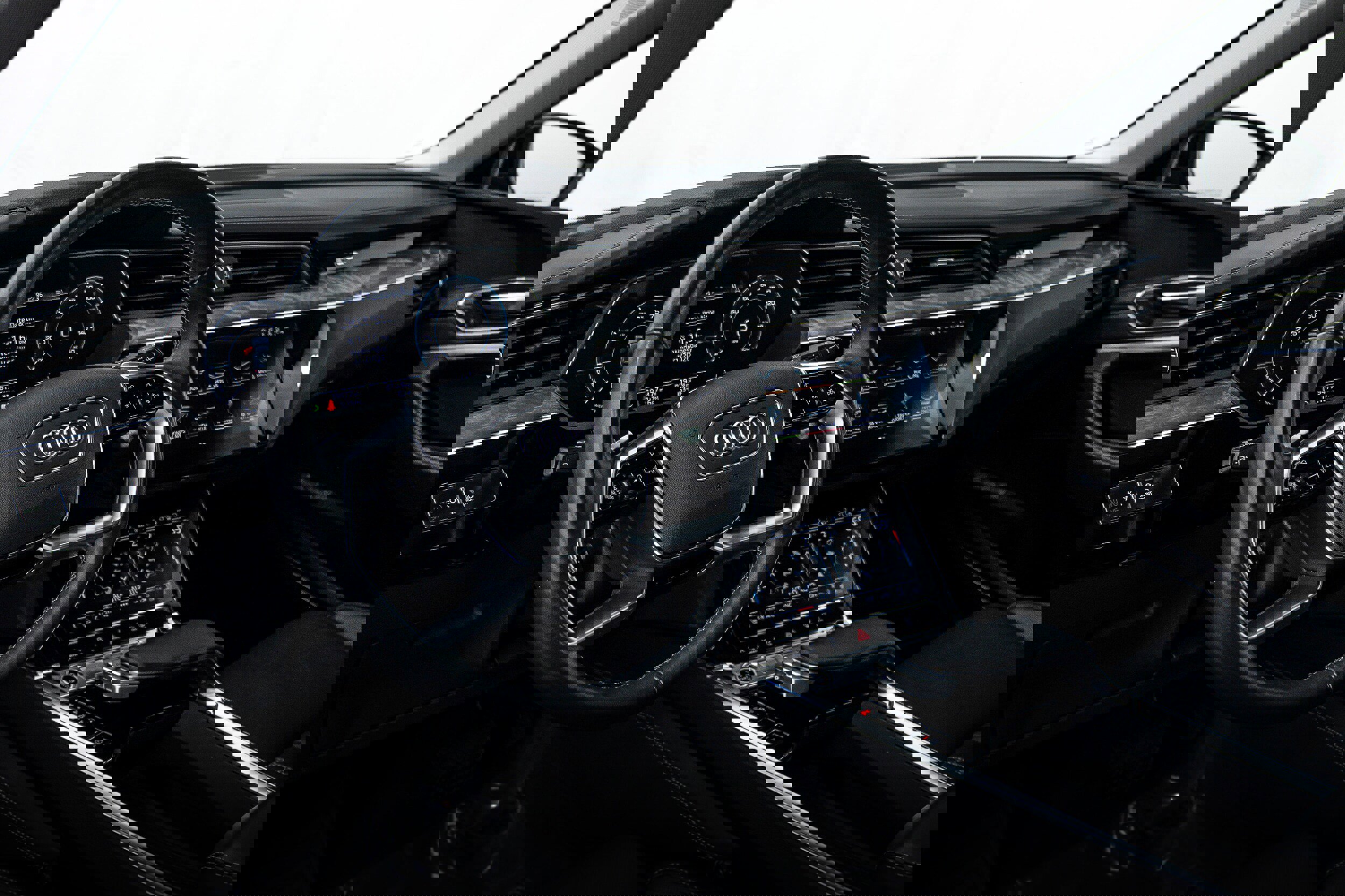 Certified 2024 Audi Q8 e-tron Prestige image 11