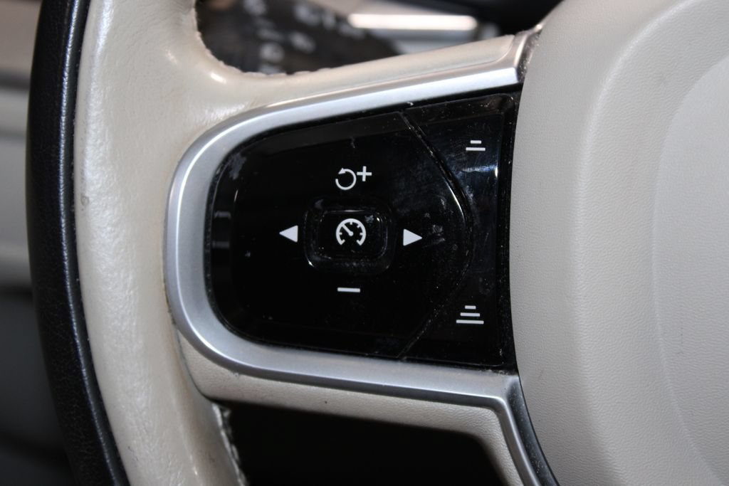 Used 2020 Volvo XC60 T5 Inscription FWD image 21