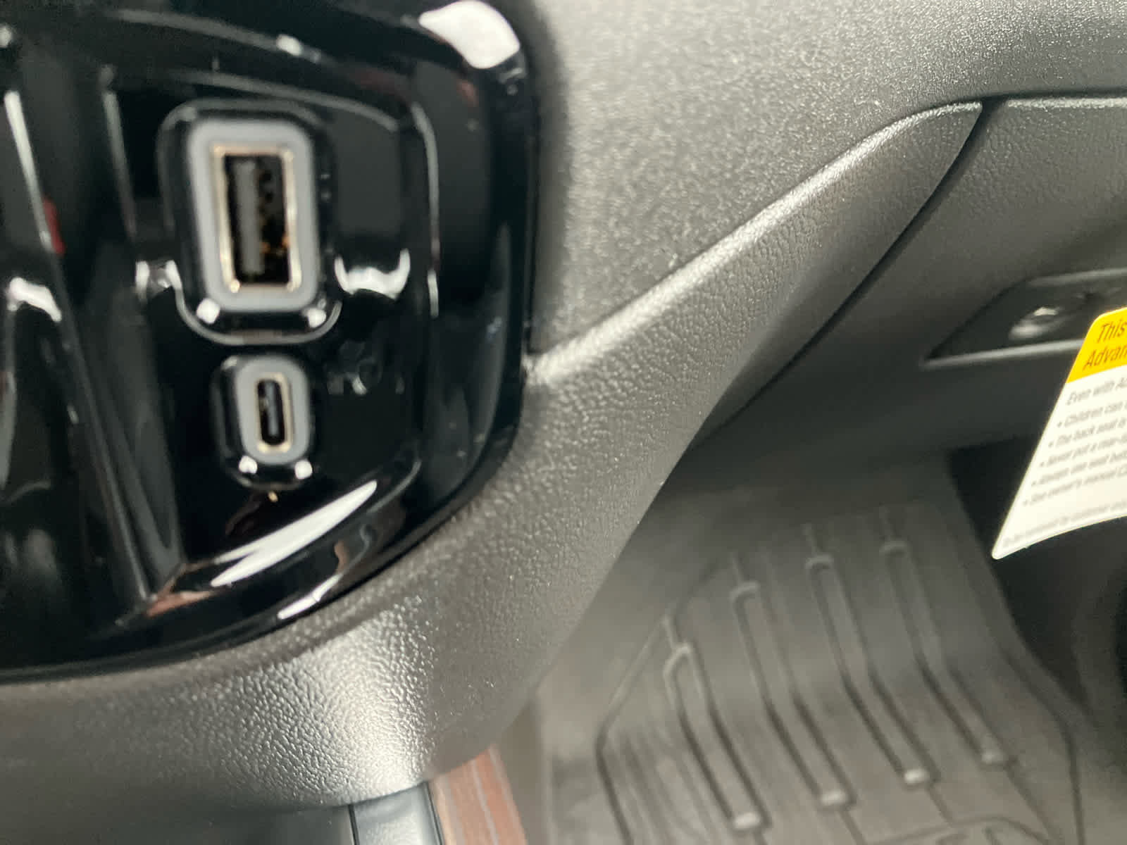 New 2026 GMC Sierra 1500 SLT w/ SLT Premium Package image 37