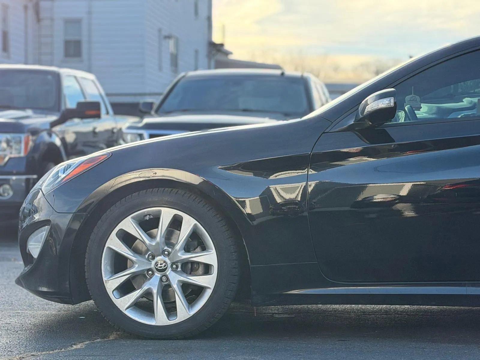 Used 2015 Hyundai Genesis 3.8 image 7