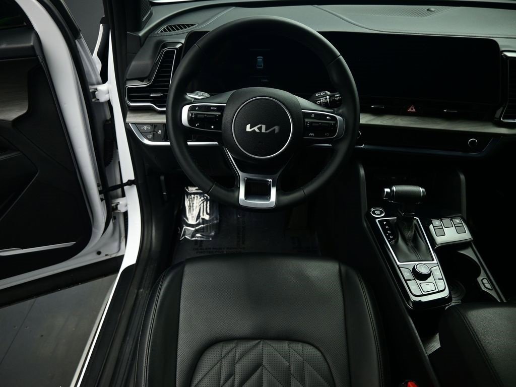 Certified 2024 Kia Sportage X-Line w/ X-Line Premium Package image 2