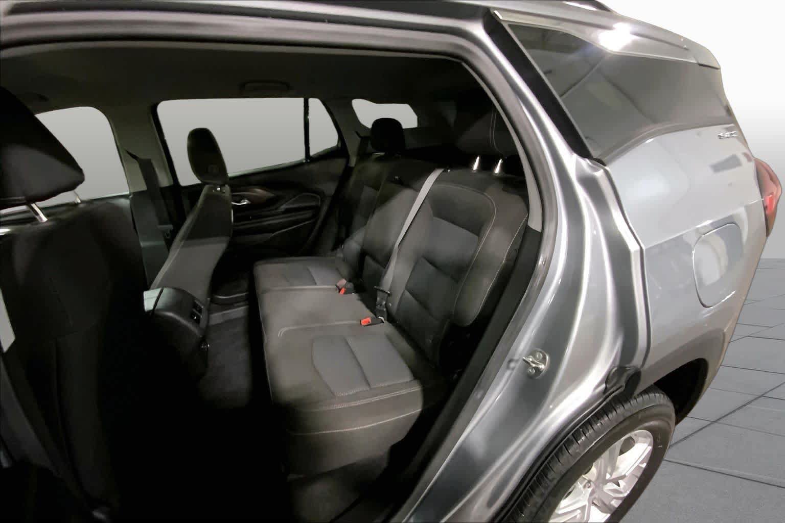 Used 2024 GMC Terrain SLE w/ Driver Convenience Package AWD/4WD image 20