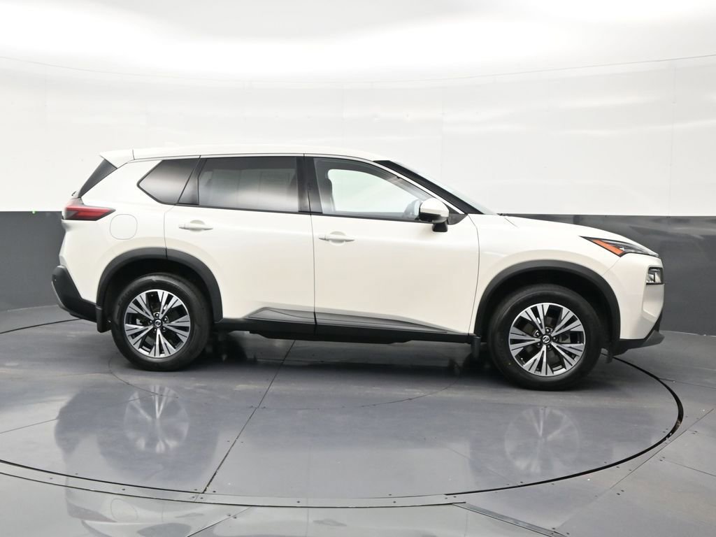Used 2021 Nissan Rogue SV image 6