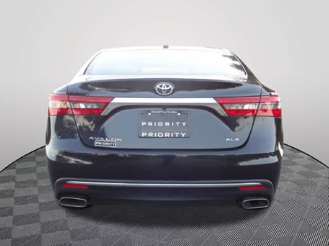 Used 2017 Toyota Avalon XLE Premium w/ All Weather Liner Package FWD image 3