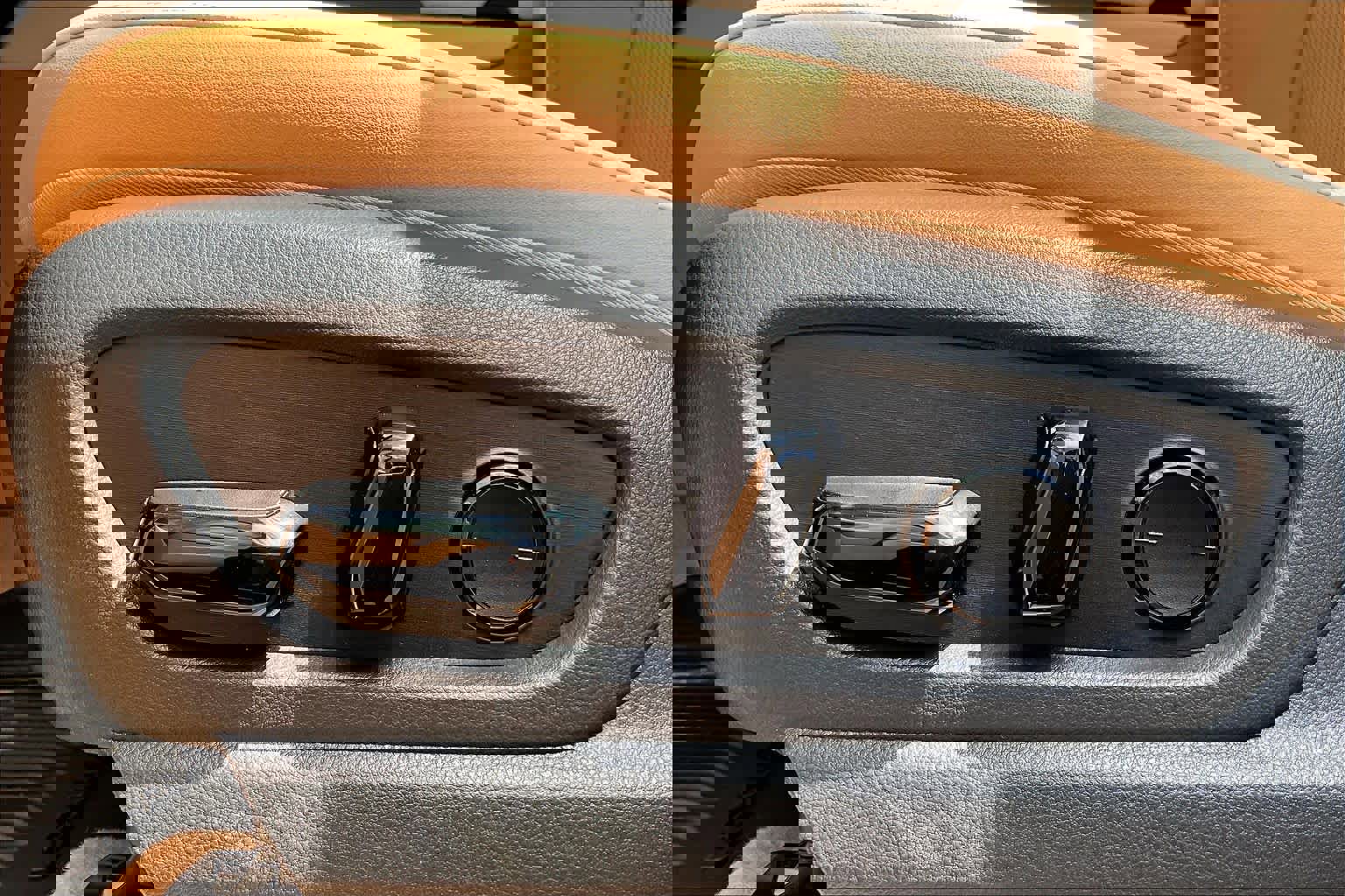 New 2026 Lexus RZ 350e 2WD w/ Accessory Package (2T) image 15