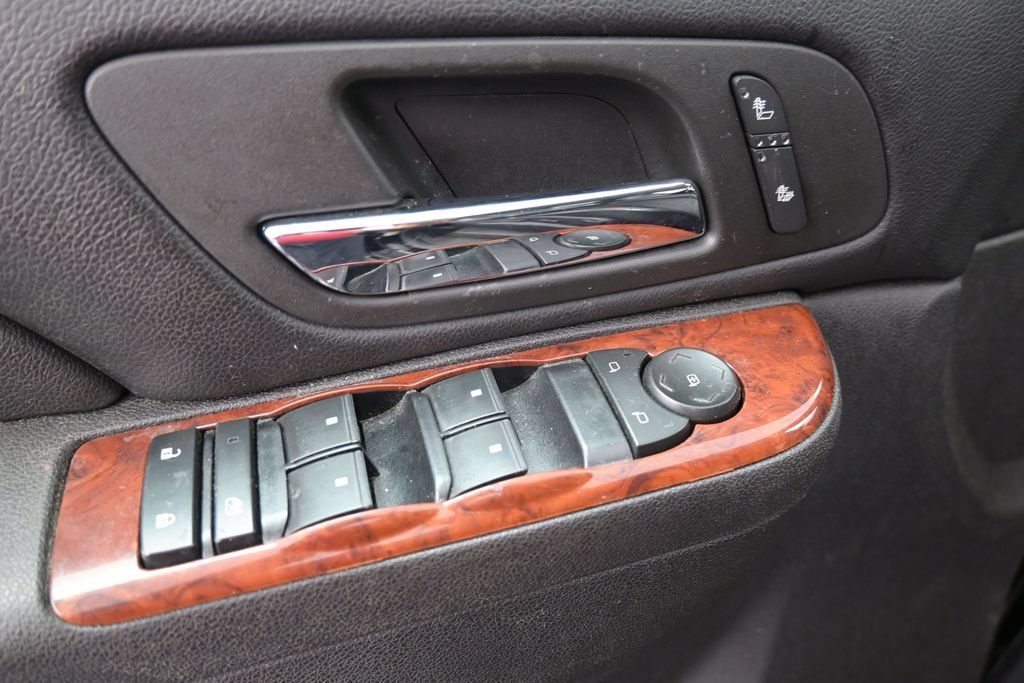 Used 2013 Chevrolet Tahoe LT AWD/4WD image 23