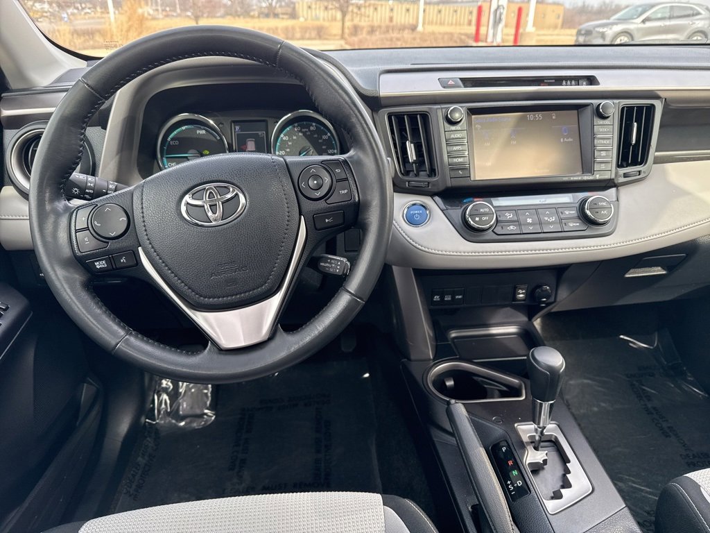 Used 2018 Toyota RAV4 XLE image 10