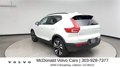 New 2025 Volvo XC40 B5 Plus w/ Protection Package Premier AWD/4WD image 4