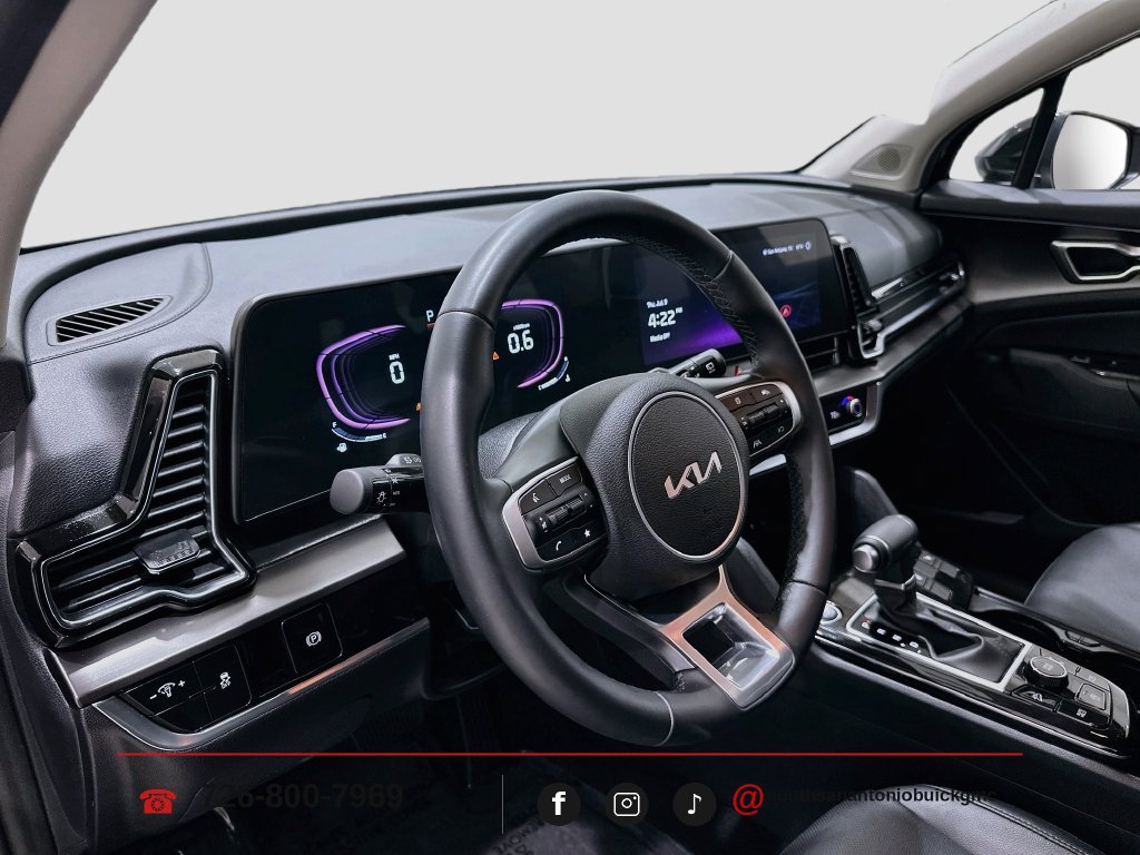 Used 2025 Kia Sportage EX FWD image 10