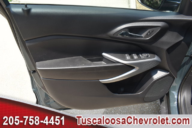 New 2026 Chevrolet Trax LS w/ LS Convenience Package FWD image 13
