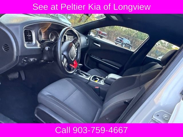 Used 2022 Dodge Charger SXT RWD image 13